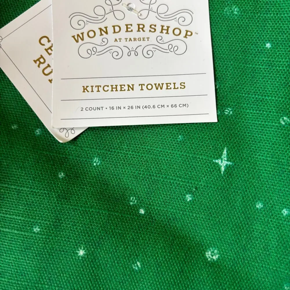 Wondershop NWT Set of 2 Christmas Kitchen Towels by Cecilia Ruiz & Lisk Feng